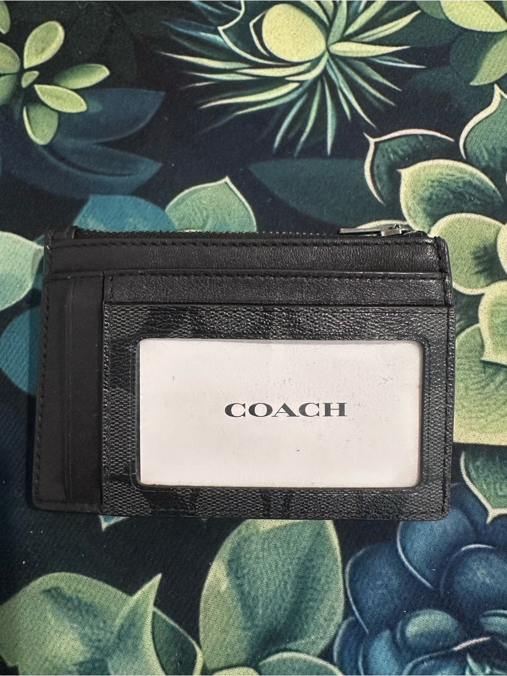 Coach ID Wallet - Picture 2 of 6